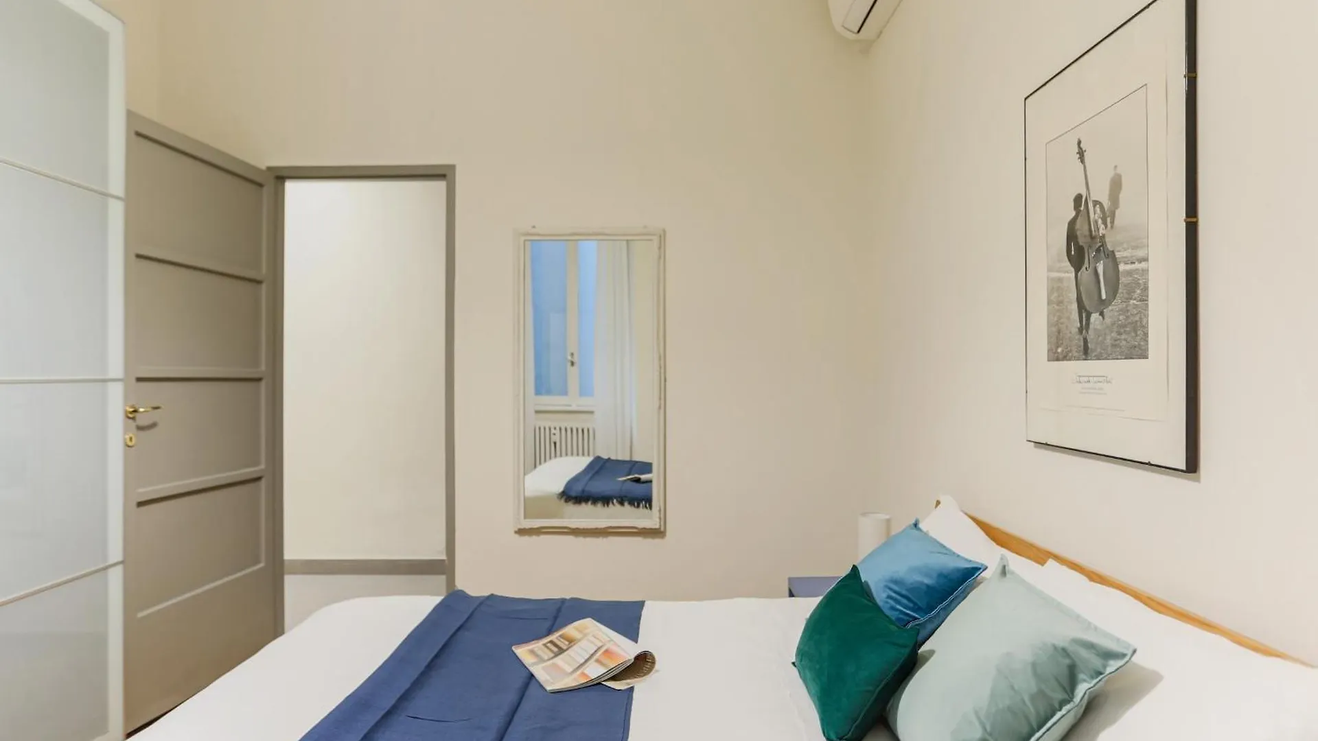 The Best Rent - Bright One Bedroom Apartment With Balcony In Moscova Milano